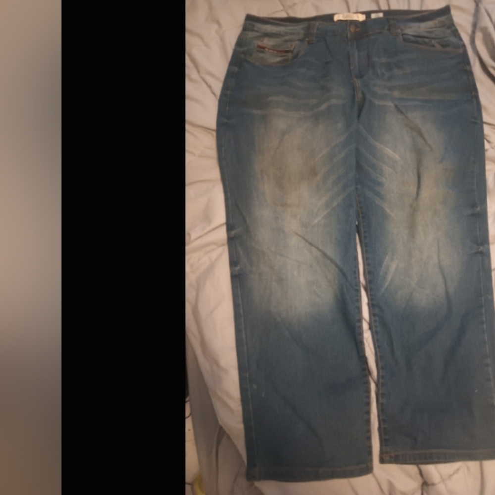 Men's jeans never worn